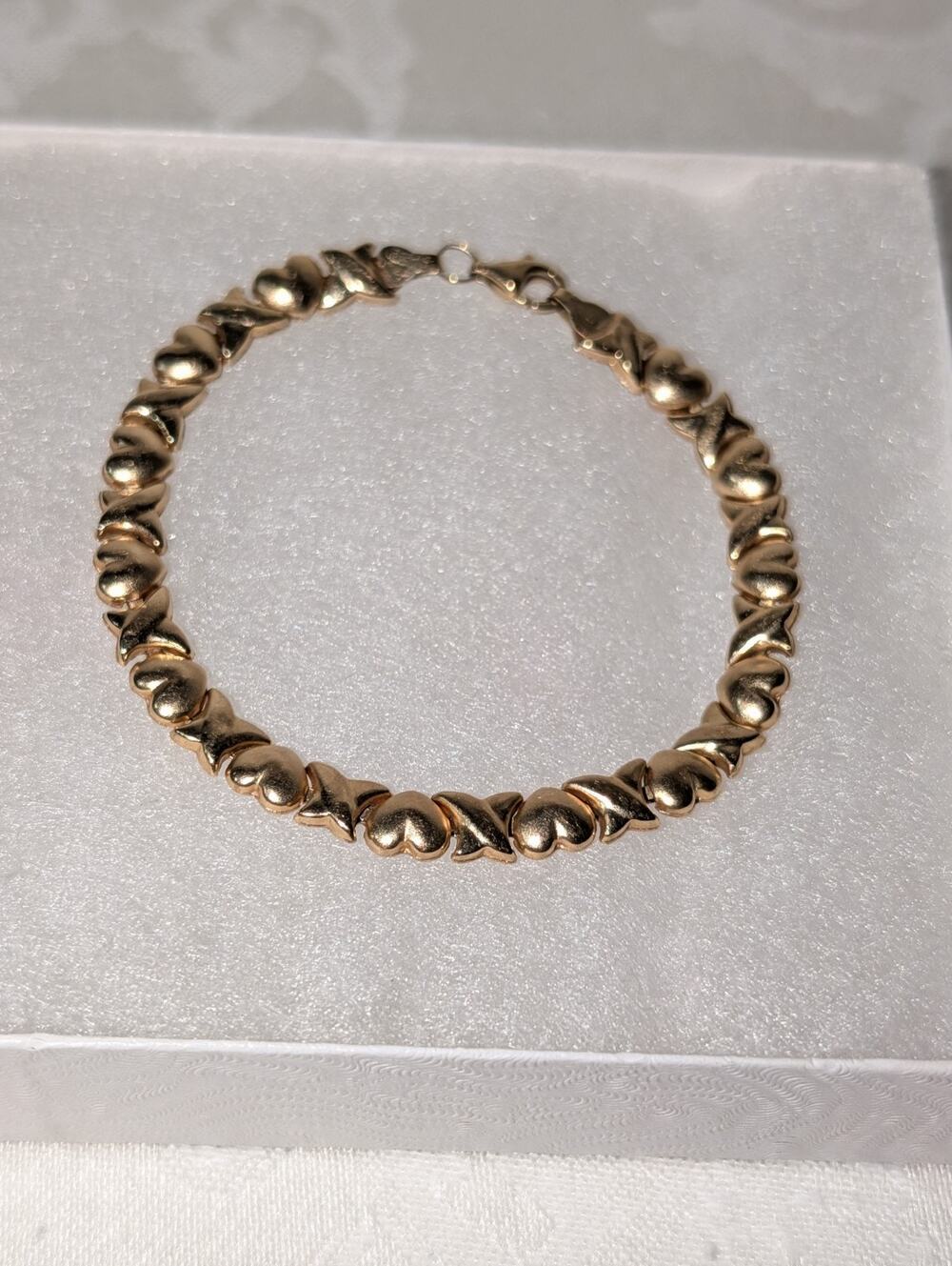 Vintage Town & Country T&C 10K Solid Gold XOXO Hearts Link Bracelet 7"